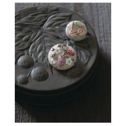 Livre - broderie perles & sequins