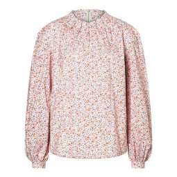 Burda 5685 - Blouse à col plissé