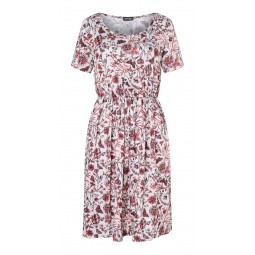 Burda 5686 - Robe patineuse à col rond