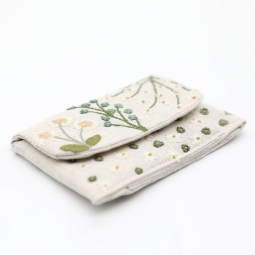 Kit de broderie - Porte cartes 20 ans