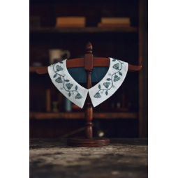 Livre - Motifs anciens en broderie traditionnelle et ruban