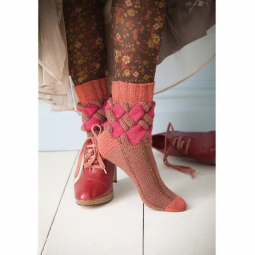 Livre - Entrelacs, le guide essentiel du tricot entrelacé