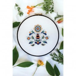 Livre - Introduction à la broderie blanche en couleur