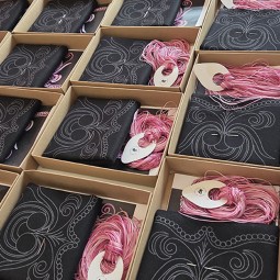 Kit de broderie : Bigouden rose