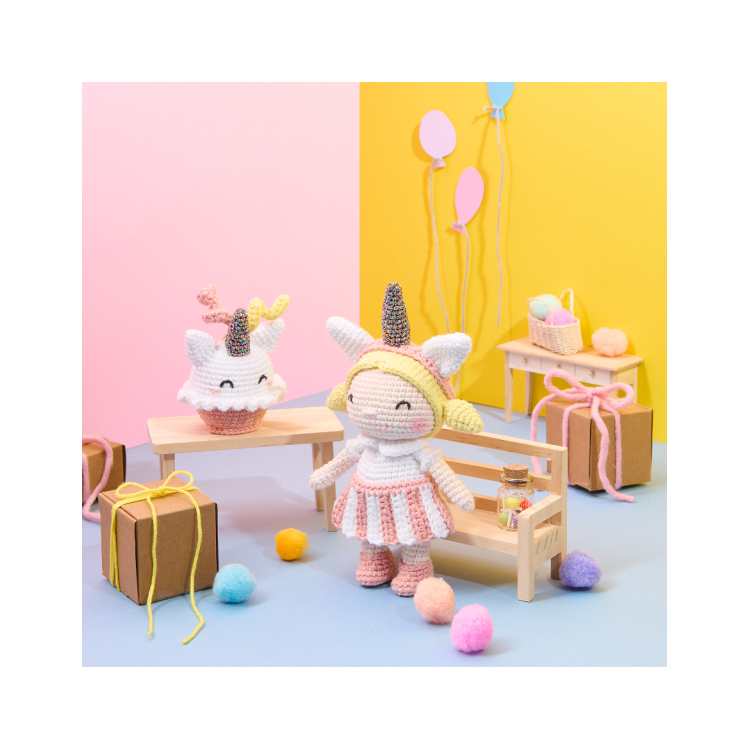 Kit de crochet - Penny the unicorn cupcake girl - Ricorumi
