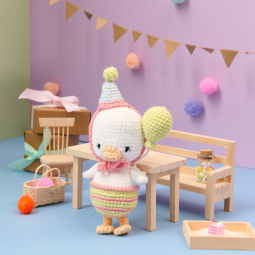 Kit de crochet - Bertie the birthday duckling - Ricorumi