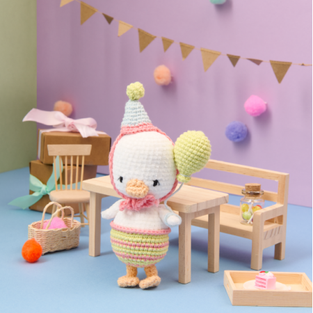 Kit de crochet - Bertie the birthday duckling - Ricorumi