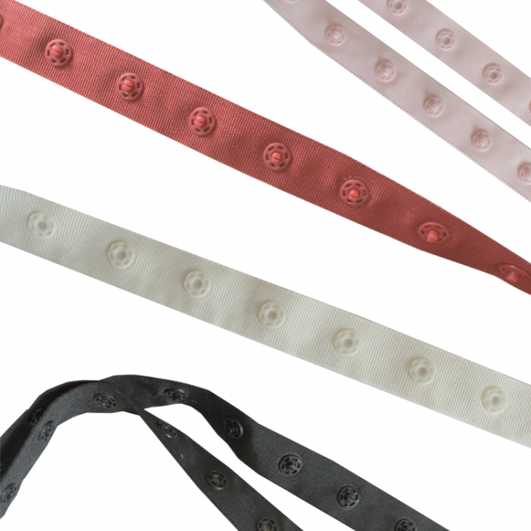 Rubans à boutons-pression