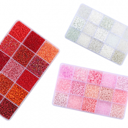 Coffret 150 g de perles de rocaille