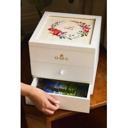 Coffret modulable DMC - Assortiment de 70 échevettes de mouliné