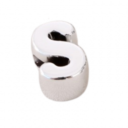 Perles lettres en plastique