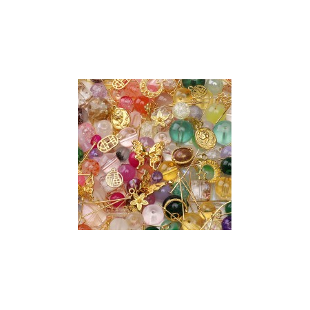 Perles en verre et breloques