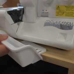 Bac à déchets surjeteuse Juki MO644-654