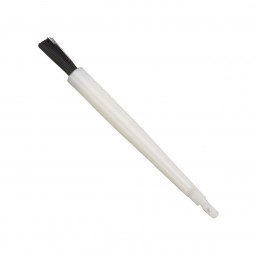 Pinçeau de nettoyage et insertion aiguille surjeteuse