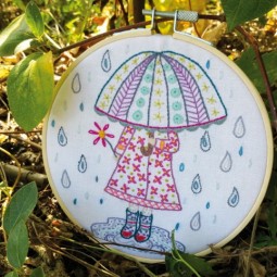 Kit de broderie - Emilie aime la pluie