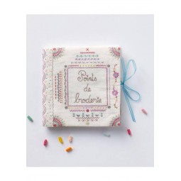 Livre de broderie : Leçon de broderie