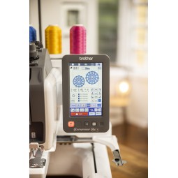 Machine à broder Brother PR1
