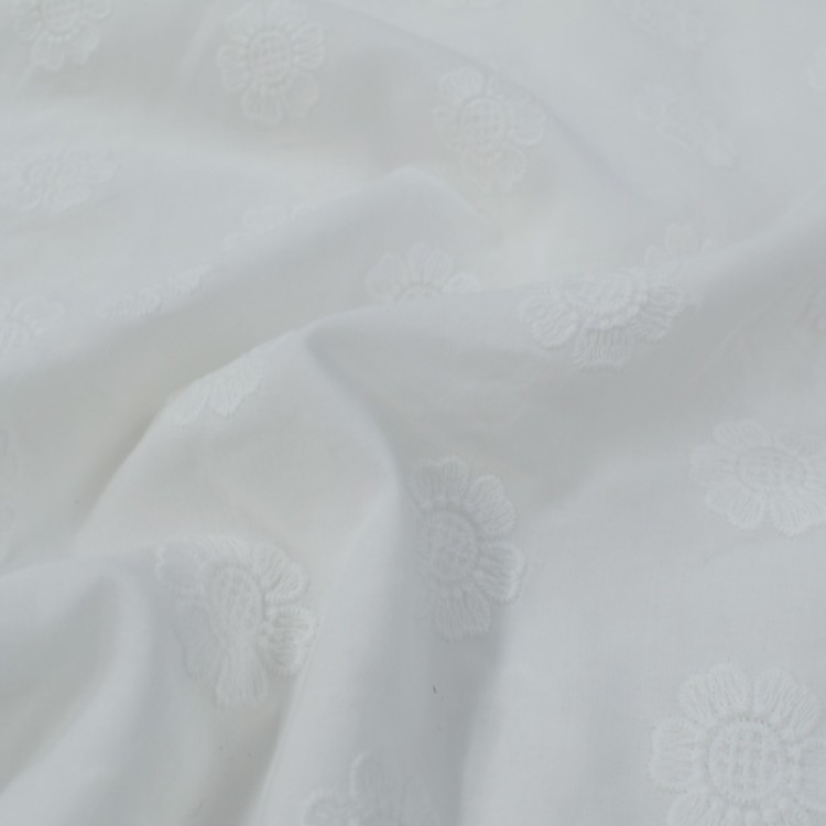 Tissu voile de coton - Broderie fleuries blanc